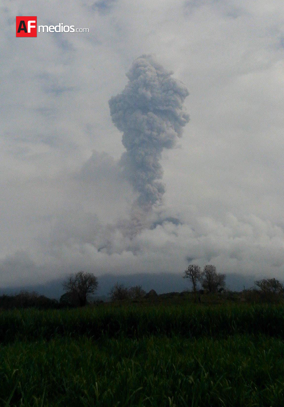volcan_cortesia_chavitagonzalez01