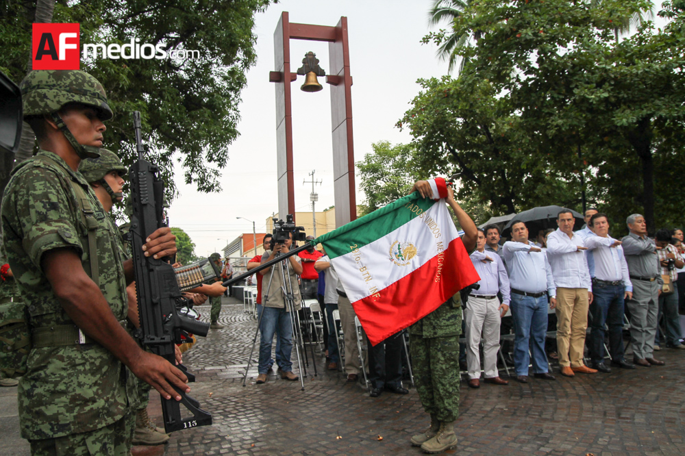 16septiembre_ceremonia_desfile_10