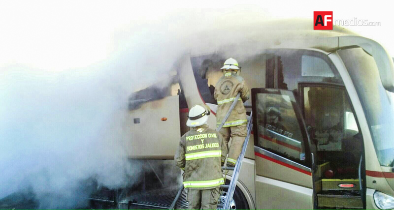 incendio_autobus_lagosdemoreno_03