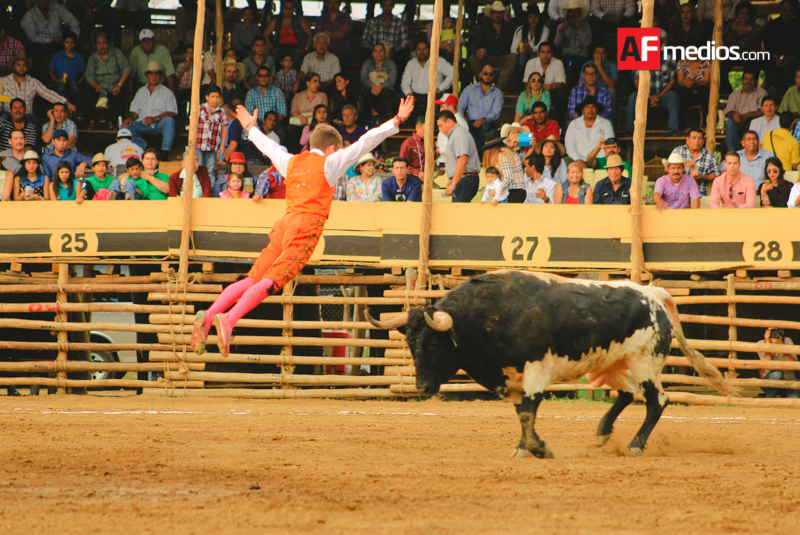 corrida formal 9 de febrero-19