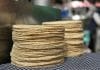 Agricultura y Profeco descartan alzas al precio de la tortilla y llaman a no atender versiones falsas sobre costos del maíz y la harina