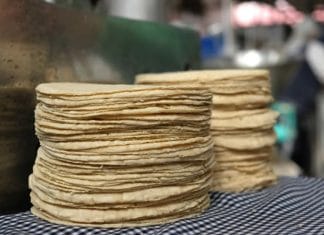 Agricultura y Profeco descartan alzas al precio de la tortilla y llaman a no atender versiones falsas sobre costos del maíz y la harina