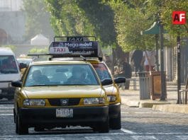 Usuarios de taxis podrán consultar tarifa antes de abordar, con un QR