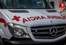 Mujer da a luz en albergue frente al HG de Tecomán