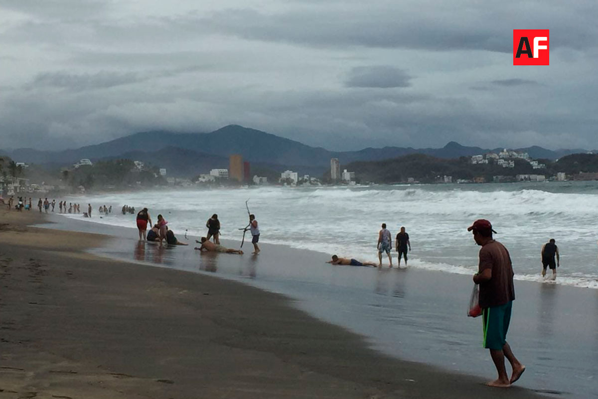 Hasta 3 rescates en promedio por semana, en playas de Manzanillo: PC Municipal |  AFmedia.
