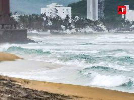 Ante aproximación del huracán ‘Trudy’, cierran playas de Tecomán, Armería y Manzanillo en el estado de Colima