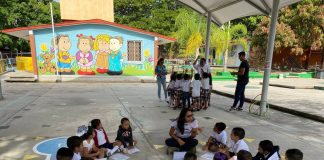 Regresan 116 mil estudiantes de educación básica en Colima; 28 millones en México