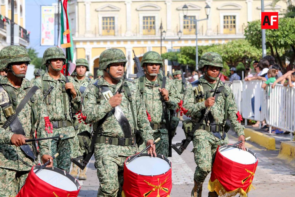 Gobierno de Colima invita a la ceremonia y desfile por Aniversario del ...