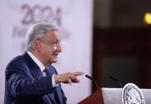 AMLO expresa respaldo a Sheinbaum y cuestiona cambio de postura de Donald Trump