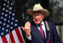 Ken Salazar responde a Sheinbaum: «La verdad es la verdad» sobre la captura de «El Mayo» Zambada