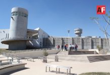 Trasladan a Puente Grande a siete detenidos por disturbios afuera de Casa Jalisco