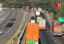 Transportistas de Manzanillo se preparan ante bloqueos carreteros anunciados