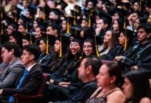Demuestran estudiantes que UdeC ofrece formación de calidad, con visión global y compromiso social: S. Preciado