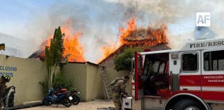 Reportan fuerte incendio en restaurante de colonia Infonavit, Manzanillo