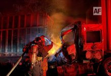 Fuerte accidente en la autopista Guadalajara – Colima deja un muerto y provoca incendio