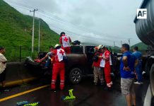 Choque entre tráiler y camioneta afecta la circulación en la autopista Colima – Manzanillo