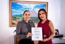 Gobernadora entrega nombramiento a Claudia Gutiérrez como titular de Sefidec