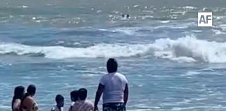 Guardavidas de la UEPC rescatan a dos menores en Playa El Paraíso