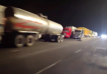 Continúa bloqueo en 10 puntos carreteros en Jalisco; productores exigen pago justo por tonelada de maíz