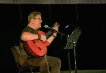 Manuel Argudín regala un homenaje a su amigo, el cantautor Silvio Rodríguez