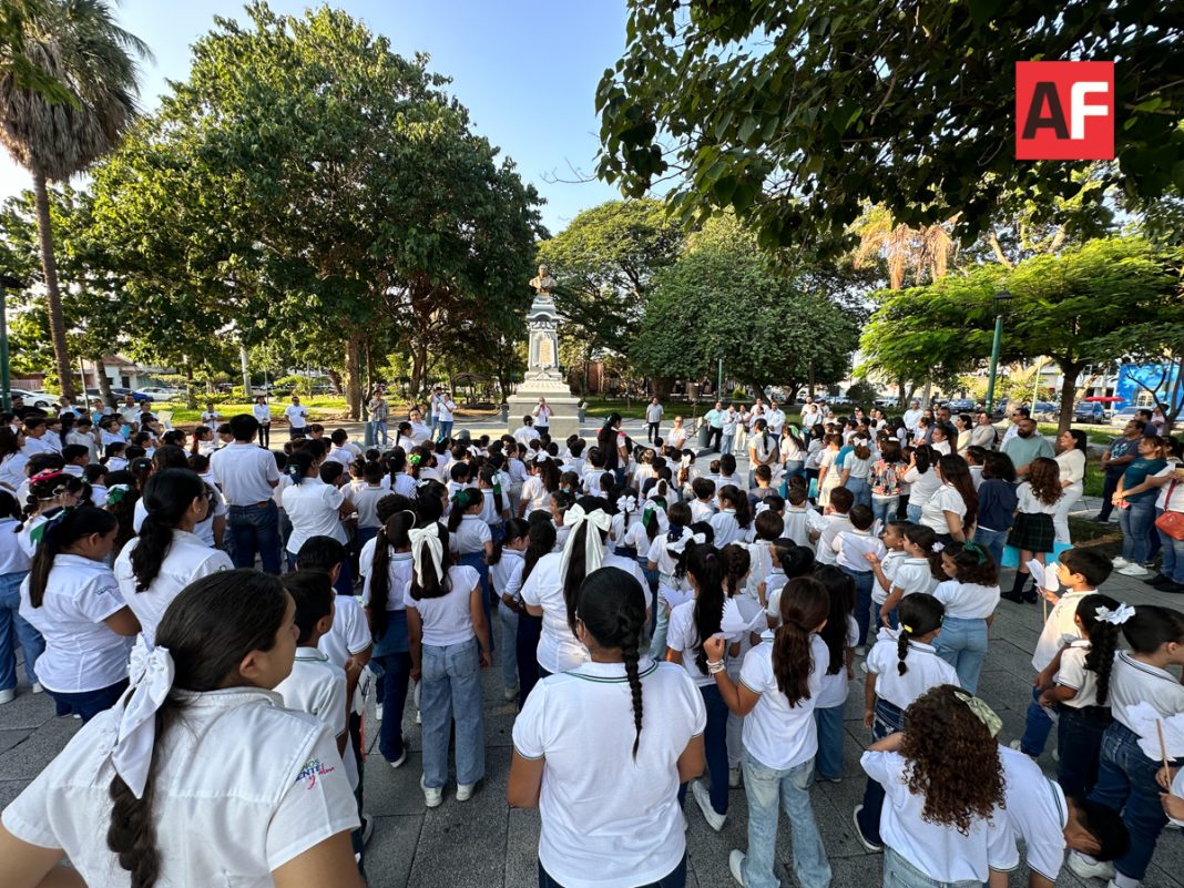 Marcha Colegio Gandhi contra la violencia_-6