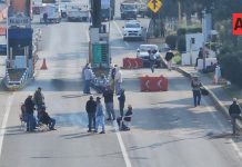 Al menos 10 bloqueos carreteros este jueves en Michoacán