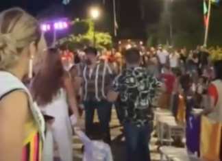 Elección de Reina de Belleza de Armería termina en Trifulca