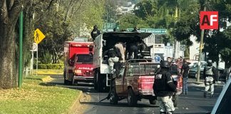 Choque de camión de la Guardia Nacional deja 5 oficiales heridos, en Uruapan