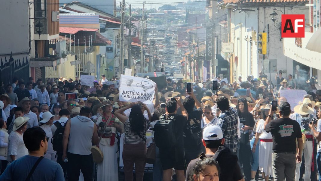 Cronica protestas en Uruapan este viernes 7 de noviembre 2025-42