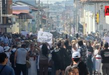 Crónica | “Justicia para Carlos Manzo”: Uruapan amanece blindada y unida en clamor por la paz