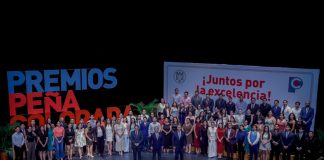 Reciben premio Peña Colorada 50 mujeres y 36 hombres, este martes en el Universitario