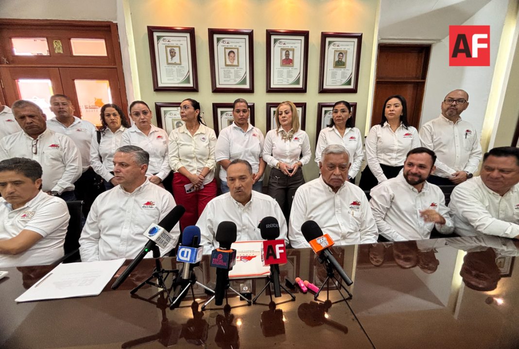 Rueda de Prensa Martin Flores, líder del Sindicato de Gobierno-5