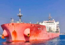 Buque de petroquímicos Mistral Flame arriba a Manzanillo; realiza labores de reabastecimiento