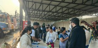 Salud Colima realiza jornada de vacunación y atención a población jornalera migrante