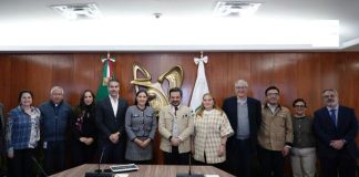 Indira Vizcaíno y Zoé Robledo dan seguimiento a acciones de salud en beneficio de colimenses