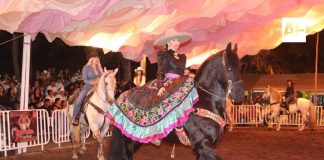 Cautiva la ‘Noche de Mujeres y Caballos’ en la Feria de Colima 2025