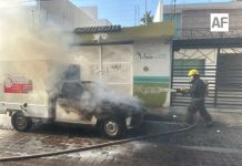 Atiende Bomberos Voluntarios de Colima incendio de vehículo de carga en Villa de Álvarez