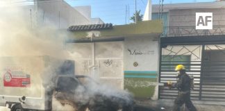 Atiende Bomberos Voluntarios de Colima incendio de vehículo de carga en Villa de Álvarez
