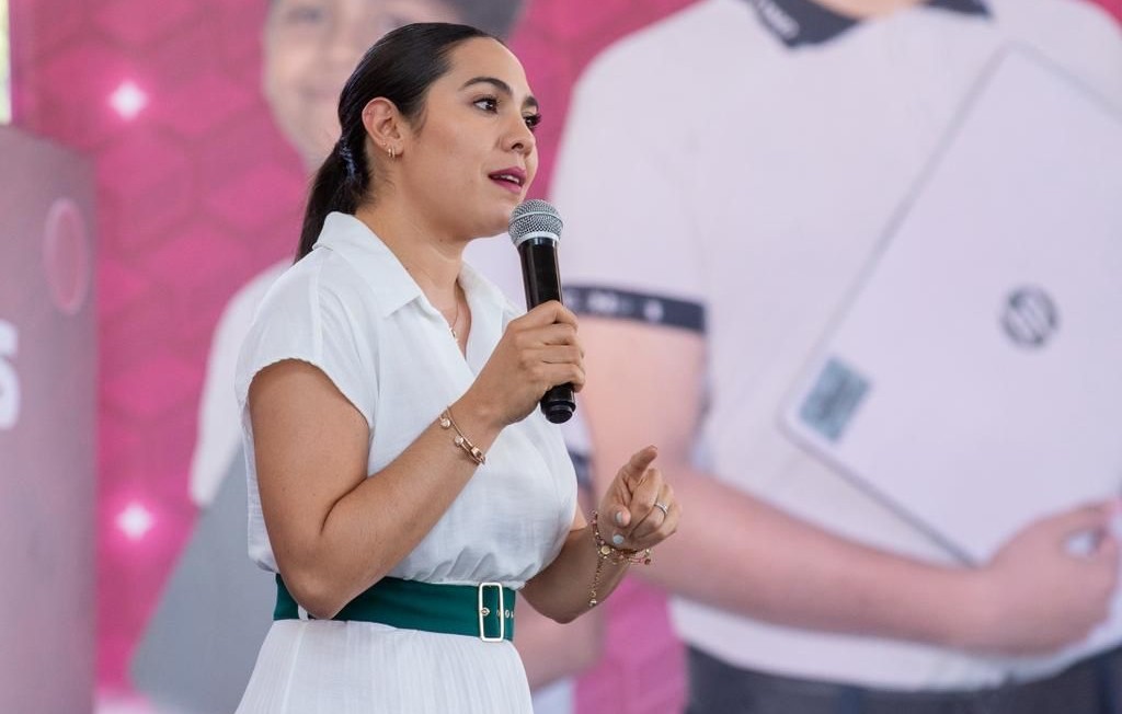 colibecas manzanillo indira 02