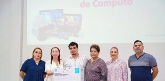 Cumple Tey con entrega de apoyo social a trabajadores municipales