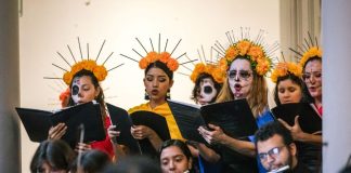 Coro y orquesta de la UdeC ofrecieron concierto de requiems para conmemorar el Día de Muertos