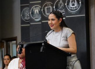 Recibe LXI Legislatura de Colima, el Cuarto Informe de Indira Vizcaíno