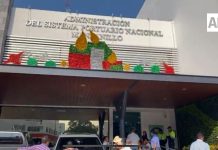 Vecinos de Santiago exigen avances en la obra del puente ante Asipona Manzanillo