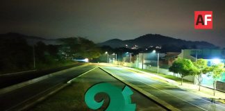 Manzanillo habilita banqueta y luminarias para estudiantes de la UdeC campus El Naranjo