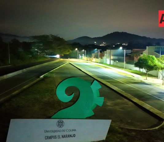 Manzanillo habilita banqueta y luminarias para estudiantes de la UdeC campus El Naranjo