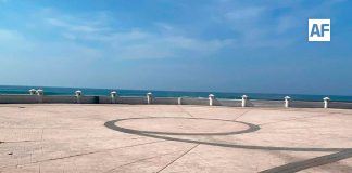 Limpian malecón de Playa El Real ante inicio del puente vacacional