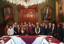 Gobernadora de Colima participa en reunión con la Presidenta Claudia Sheinbaum; abordan temas relacionados con IMSS Bienestar