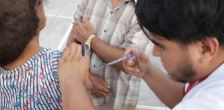 Vacunación es la principal herramienta contra la neumonía: Salud Colima