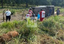 Un muerto y 1 lesionado grave, saldo de percance vial en carretera Madrid a Caleras, Tecomán