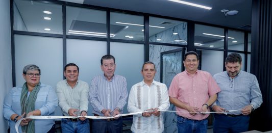 Rector entrega instalaciones las de Oficinas de Educación a Distancia